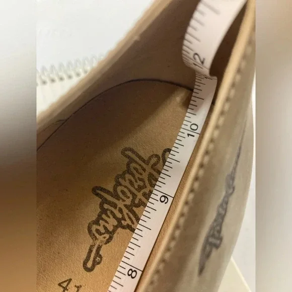 PORTOFINO Sz 41 Heeled Sandal With  Velcro Closure Adorned with Flower - Picture 15 of 16